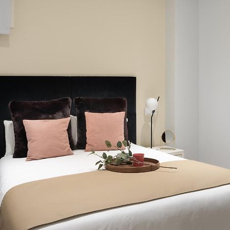 Carretas Apartments Мадрид Екстериор снимка