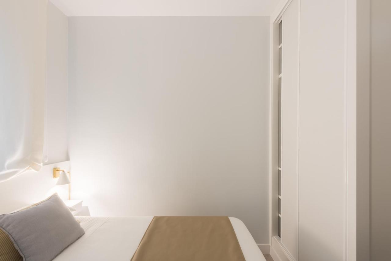 Carretas Apartments Мадрид Екстериор снимка