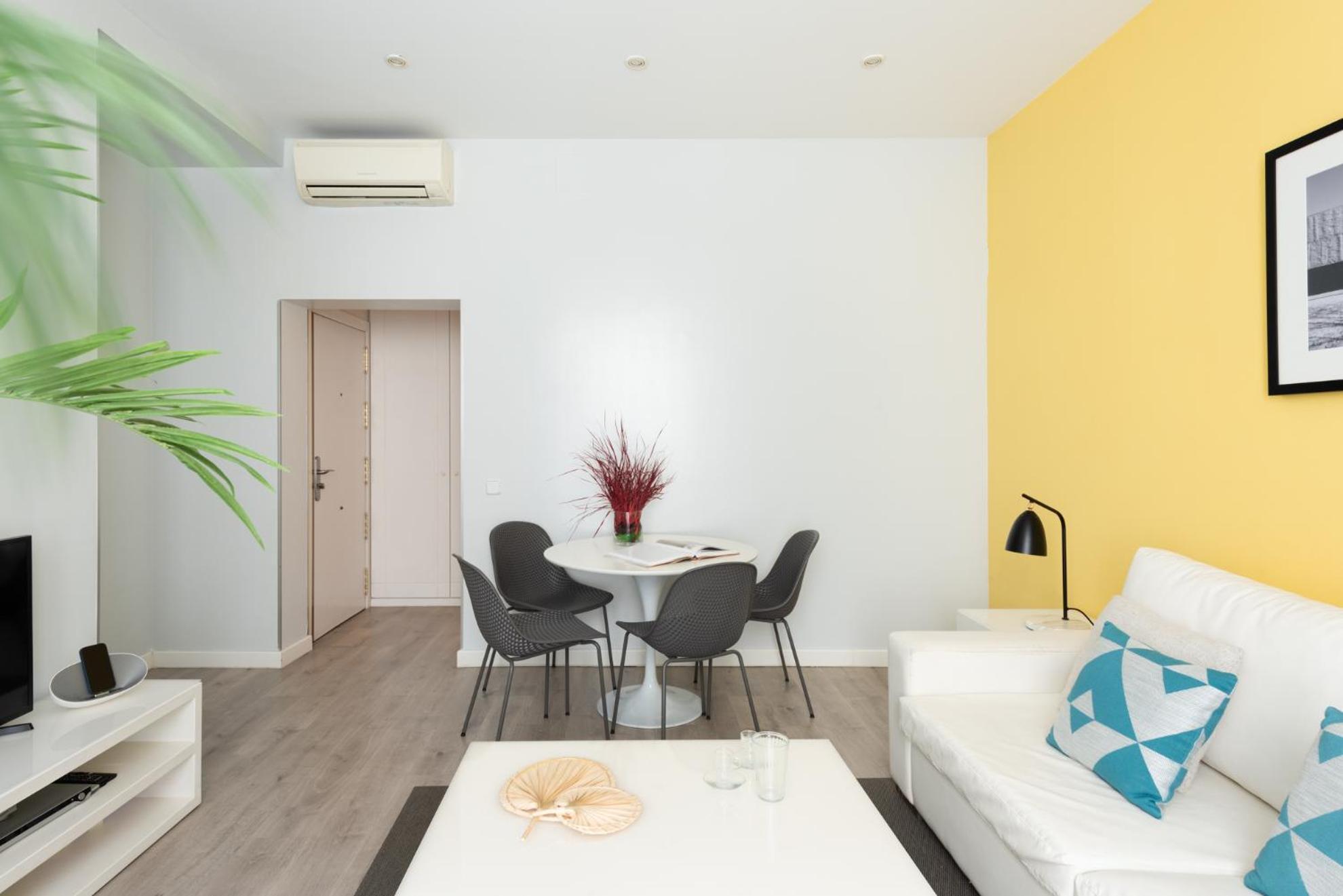Carretas Apartments Мадрид Екстериор снимка