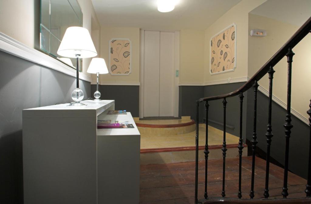 Carretas Apartments Мадрид Екстериор снимка