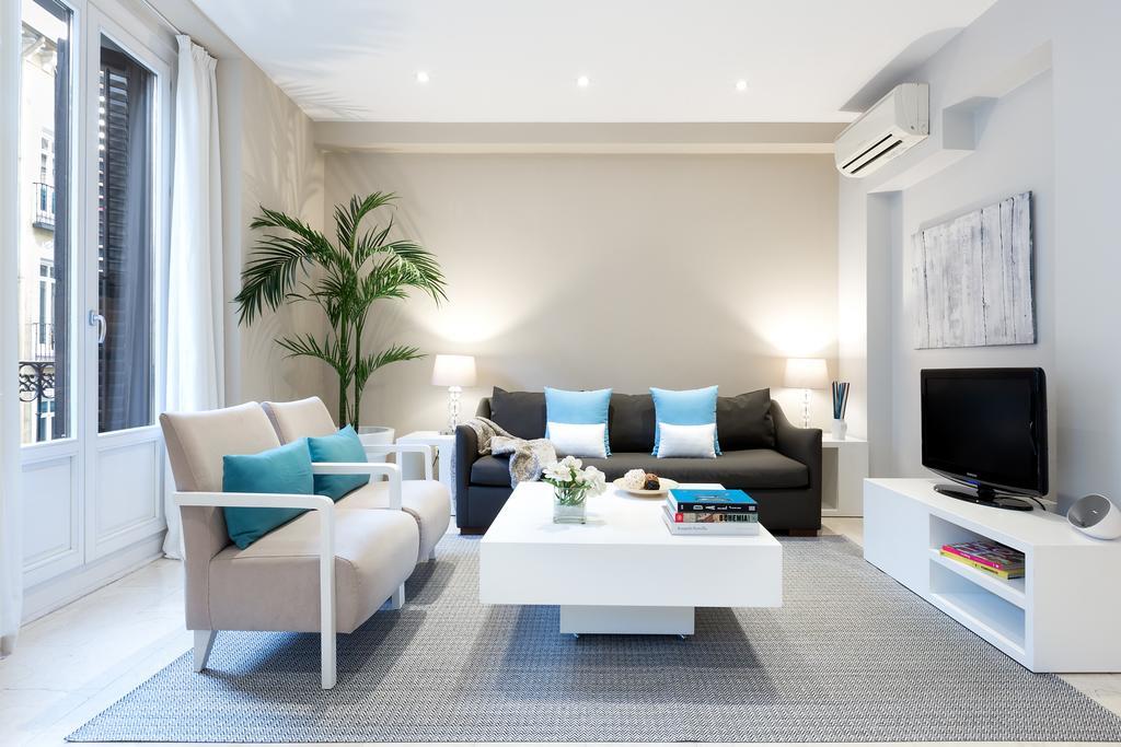 Carretas Apartments Мадрид Екстериор снимка